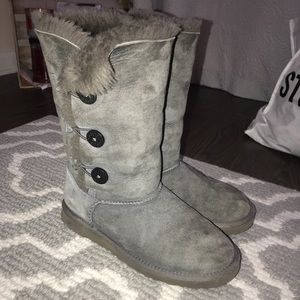 Bailey button UGGS